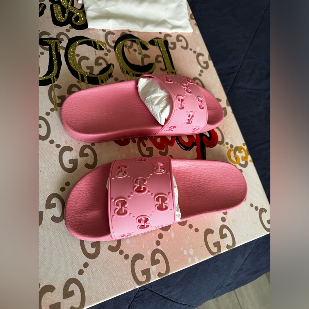 Gucci Slides - Picture 8 of 11